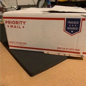 USPS Priority Mail Shipping Box